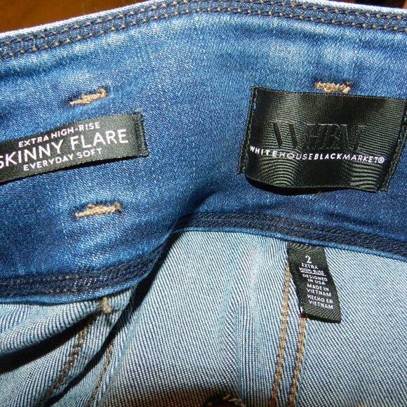 White House Black Market Everyday Soft EHR Belted Skinny Flare Jeans Size 2 - Picture 10 of 11